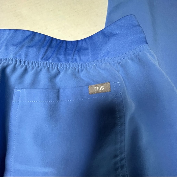 FIGS Blue Scrub Bottoms Technical Collection. Large - Picture 5 of 9